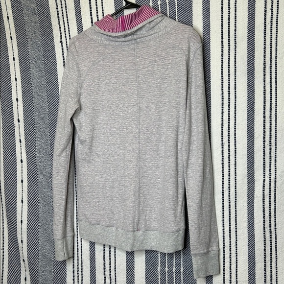 Lululemon In A Cinch Long Sleeve Tee - Picture 8 of 11